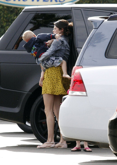 Selena+Gomez+Justin+Bieber+Selena+Gomez+Paradise+we1JZlWE_3Ul