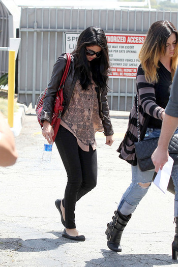 Selena+Gomez+Selena+Gomez+Santa+Monica+Airport+PJqUb3xecill
