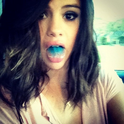 Selena+Gomez+Selena+Gomez+Twitter+Pics+p2GIk4QmgF4l