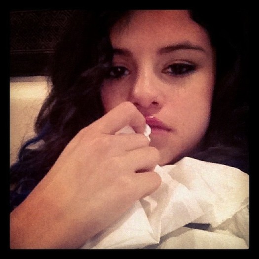 Selena+Gomez+Tweets+of+the+day+0toX7F9bE_al