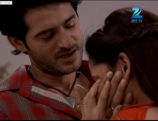 Suflete pereche in Love [806]