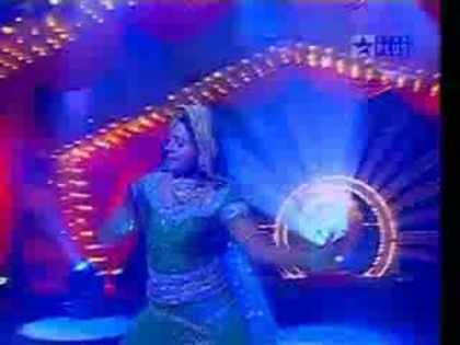 00_03_26 - Sadhna-Ragini Mujhe Rang de