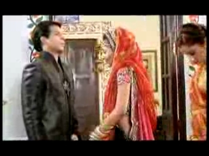 00_00_22 - sara khan 4