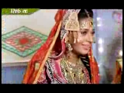 00_00_32 - sara khan 4
