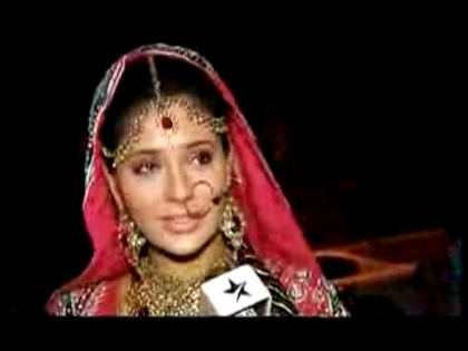 00_01_43 - sara khan 4