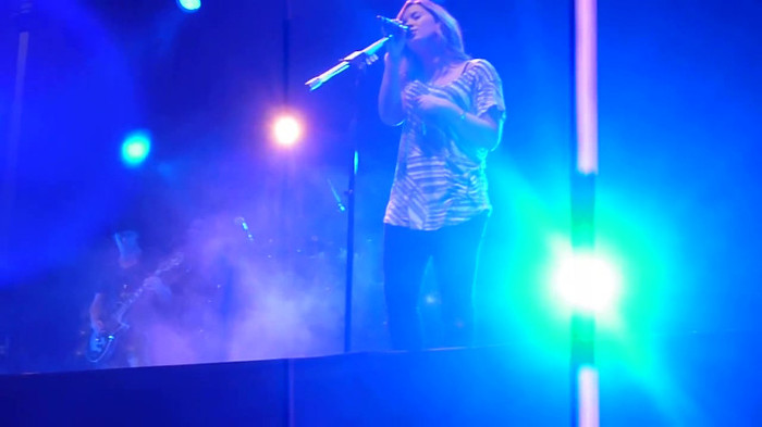 My Love Is Like A Star - Demi Lovato - Panama City_ April 13th. 5998 - Demi - Singing My Love Like A Star Live In Panama City Part o11