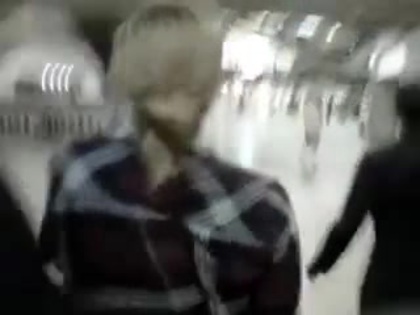 Demi Lovato No Aeroporto - Brasil 18.04.2012 (57)