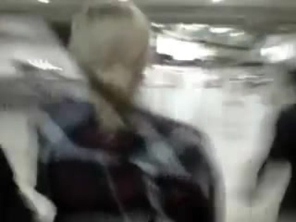 Demi Lovato No Aeroporto - Brasil 18.04.2012 (62) - Demi No Aeroporto - Brasil 18 04 2012