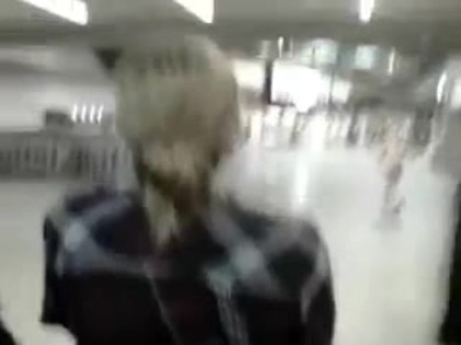 Demi Lovato No Aeroporto - Brasil 18.04.2012 (68) - Demi No Aeroporto - Brasil 18 04 2012