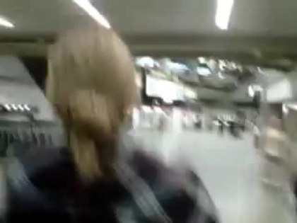 Demi Lovato No Aeroporto - Brasil 18.04.2012 (93)