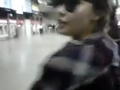Demi Lovato No Aeroporto - Brasil 18.04.2012 (456)