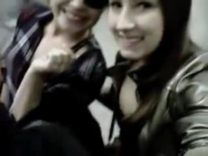 Demi Lovato No Aeroporto - Brasil 18.04.2012 (565) - Demi No Aeroporto - Brasil 18 04 2012 Part oo1