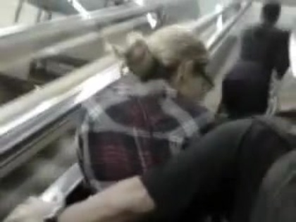 Demi Lovato No Aeroporto - Brasil 18.04.2012 (681)