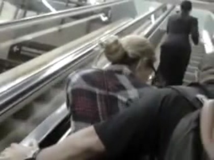 Demi Lovato No Aeroporto - Brasil 18.04.2012 (709) - Demi No Aeroporto - Brasil 18 04 2012 Part oo1