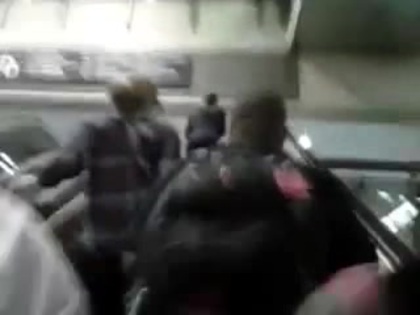 Demi Lovato No Aeroporto - Brasil 18.04.2012 (817)