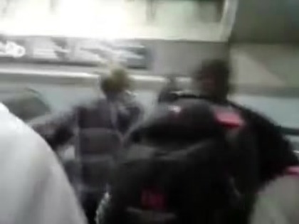 Demi Lovato No Aeroporto - Brasil 18.04.2012 (824)