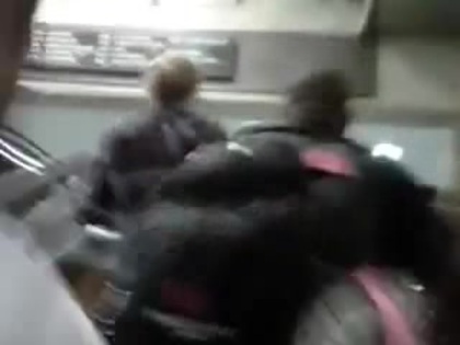 Demi Lovato No Aeroporto - Brasil 18.04.2012 (863) - Demi No Aeroporto - Brasil 18 04 2012 Part oo1