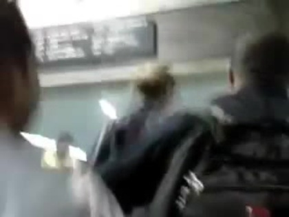 Demi Lovato No Aeroporto - Brasil 18.04.2012 (927)