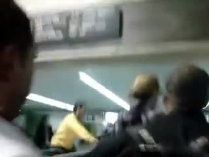 Demi Lovato No Aeroporto - Brasil 18.04.2012 (949)