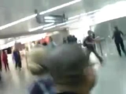 Demi Lovato No Aeroporto - Brasil 18.04.2012 (990)