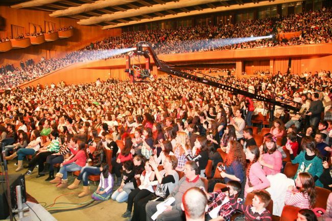 lala-band-a-ridicat-sala-palatului-in-picioare-in-cadrul-concertului-exploziv-lala-love_3 - Concert Lala Love