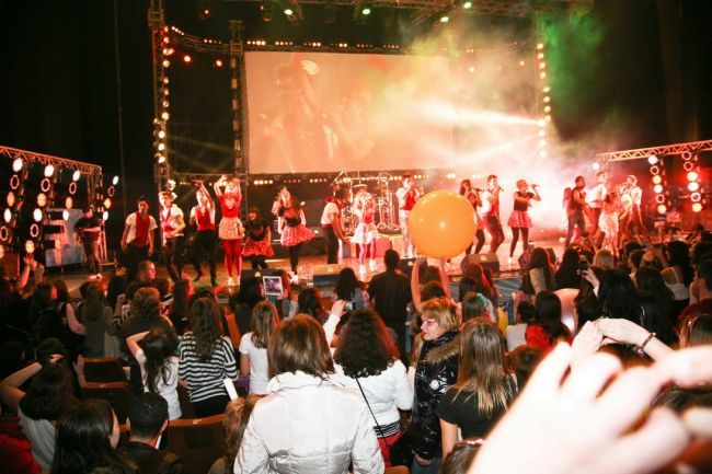 lala-band-a-ridicat-sala-palatului-in-picioare-in-cadrul-concertului-exploziv-lala-love_14 - Concert Lala Love