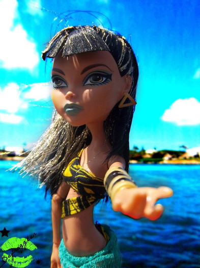 in_a_painting_cleo_by_defraggler-d41jv08 - monster high