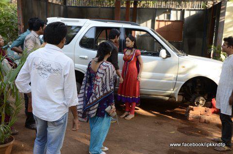 1 (44) - Iss Pyaar Ko Kya Naam Doon - Picture Gallery II