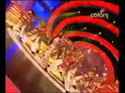 00_00_33 - Sara Khan Dance Perfomance on Bigg Boss Grand Finale