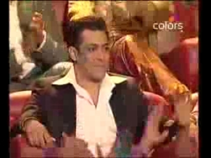 00_01_33 - Sara Khan Dance Perfomance on Bigg Boss Grand Finale