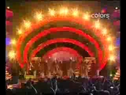 00_01_36 - Sara Khan Dance Perfomance on Bigg Boss Grand Finale
