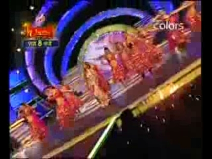 00_02_26 - Sara Khan Dance Perfomance on Bigg Boss Grand Finale