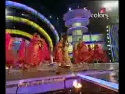 00_02_53 - Sara Khan Dance Perfomance on Bigg Boss Grand Finale