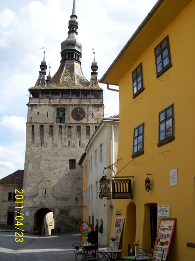 100_3780 - SIGHISOARA  PRIMAVARA album 01