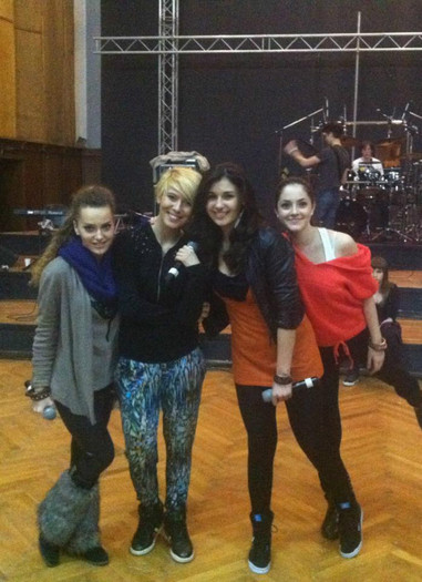 Monika, Sara, Ioana si Sofia