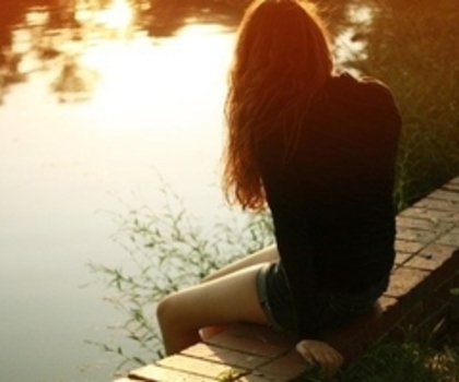 cute-girl-lake-no-face-photography-pretty-Favim.com-101094_large_thumb - x0-Get out off my head-x0
