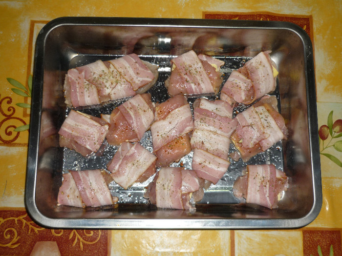 rulouri din piept de pui umplute cu cascaval - De-ale gurii