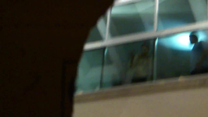Demi  -  Sheraton Barra (419) - Demi - She Welcomes Fans From Hotel Balcony