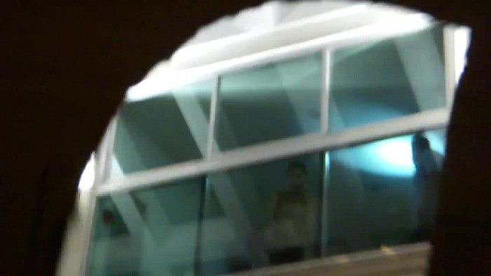 Demi  -  Sheraton Barra (452) - Demi - She Welcomes Fans From Hotel Balcony