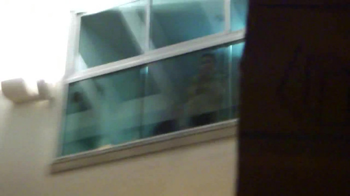 Demi  -  Sheraton Barra (507) - Demi - She Welcomes Fans From Hotel Balcony Part oo1