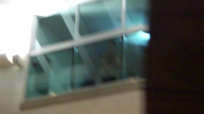 Demi  -  Sheraton Barra (509) - Demi - She Welcomes Fans From Hotel Balcony Part oo1