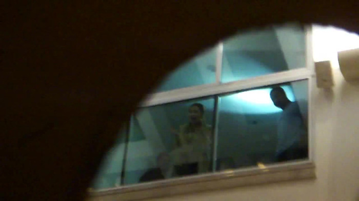 Demi  -  Sheraton Barra (563) - Demi - She Welcomes Fans From Hotel Balcony Part oo1