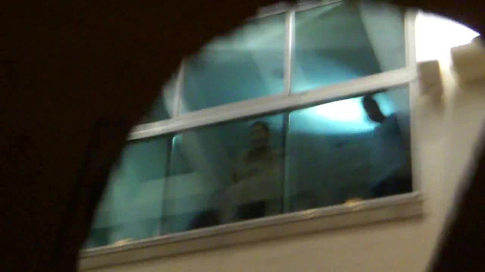 Demi  -  Sheraton Barra (565) - Demi - She Welcomes Fans From Hotel Balcony Part oo1