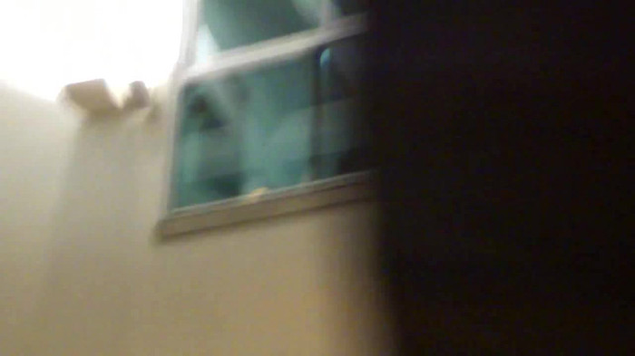Demi  -  Sheraton Barra (644) - Demi - She Welcomes Fans From Hotel Balcony Part oo1