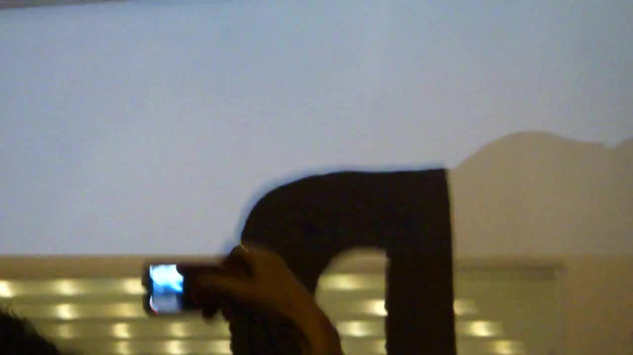 Demi  -  Sheraton Barra (1412) - Demi - She Welcomes Fans From Hotel Balcony Part oo2