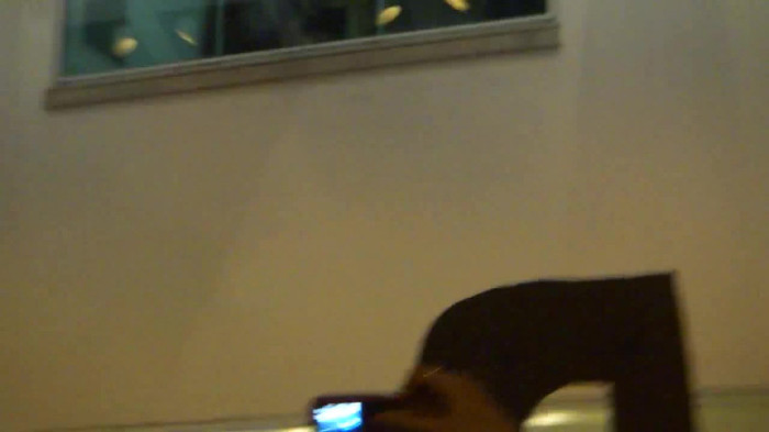 Demi  -  Sheraton Barra (1417) - Demi - She Welcomes Fans From Hotel Balcony Part oo2