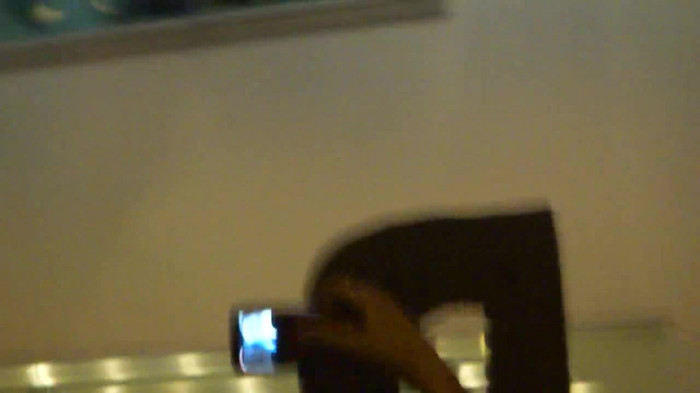 Demi  -  Sheraton Barra (1422) - Demi - She Welcomes Fans From Hotel Balcony Part oo2