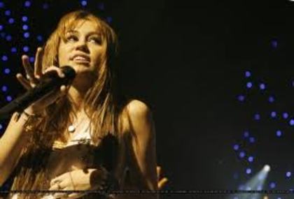 iar ultima salvata conform voturilor este