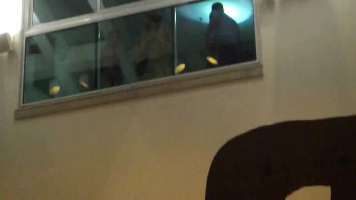 Demi  -  Sheraton Barra (1510) - Demi - She Welcomes Fans From Hotel Balcony Part oo3