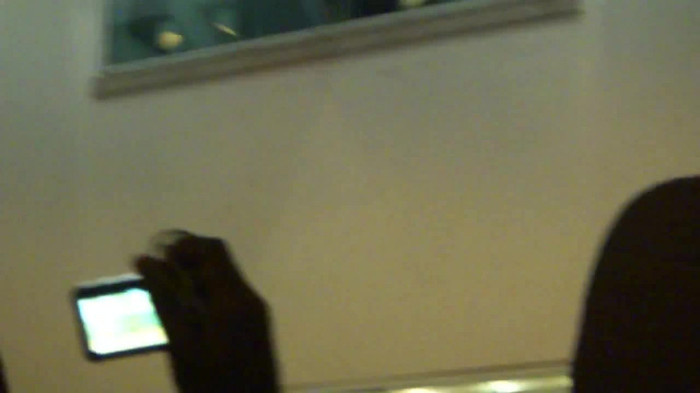 Demi  -  Sheraton Barra (1701) - Demi - She Welcomes Fans From Hotel Balcony Part oo3